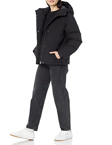 Amazon Essentials Women's Short Waisted Puffer Jacket (Available in Plus Size), Black, Medium