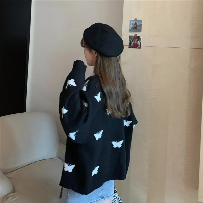 Butterfly Print Cardigan: Casual Women's Cardigan Great for all seasons, cute, smart and casual.