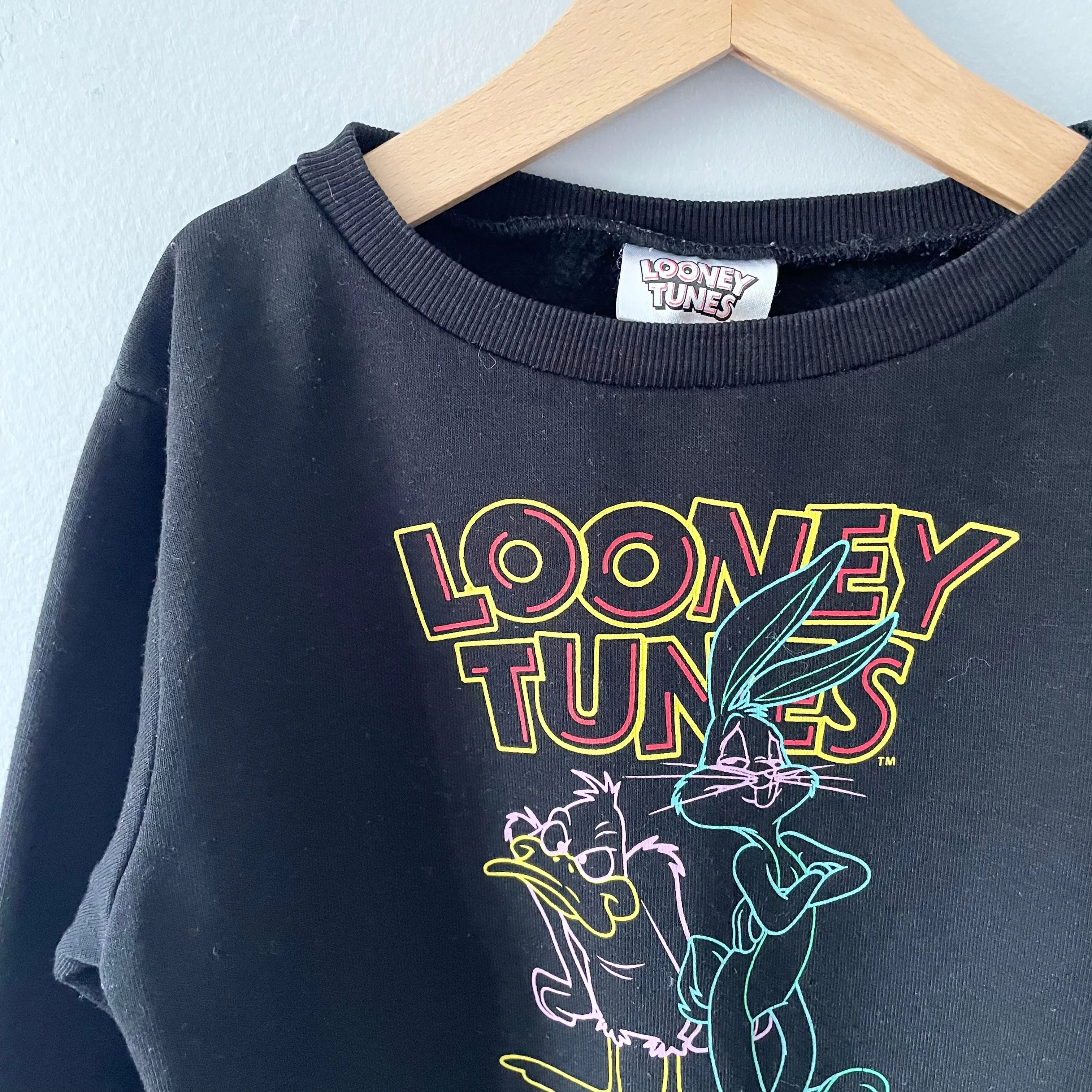 Looney Tunes / Sweatshirt (bugs and devil) / 6Y