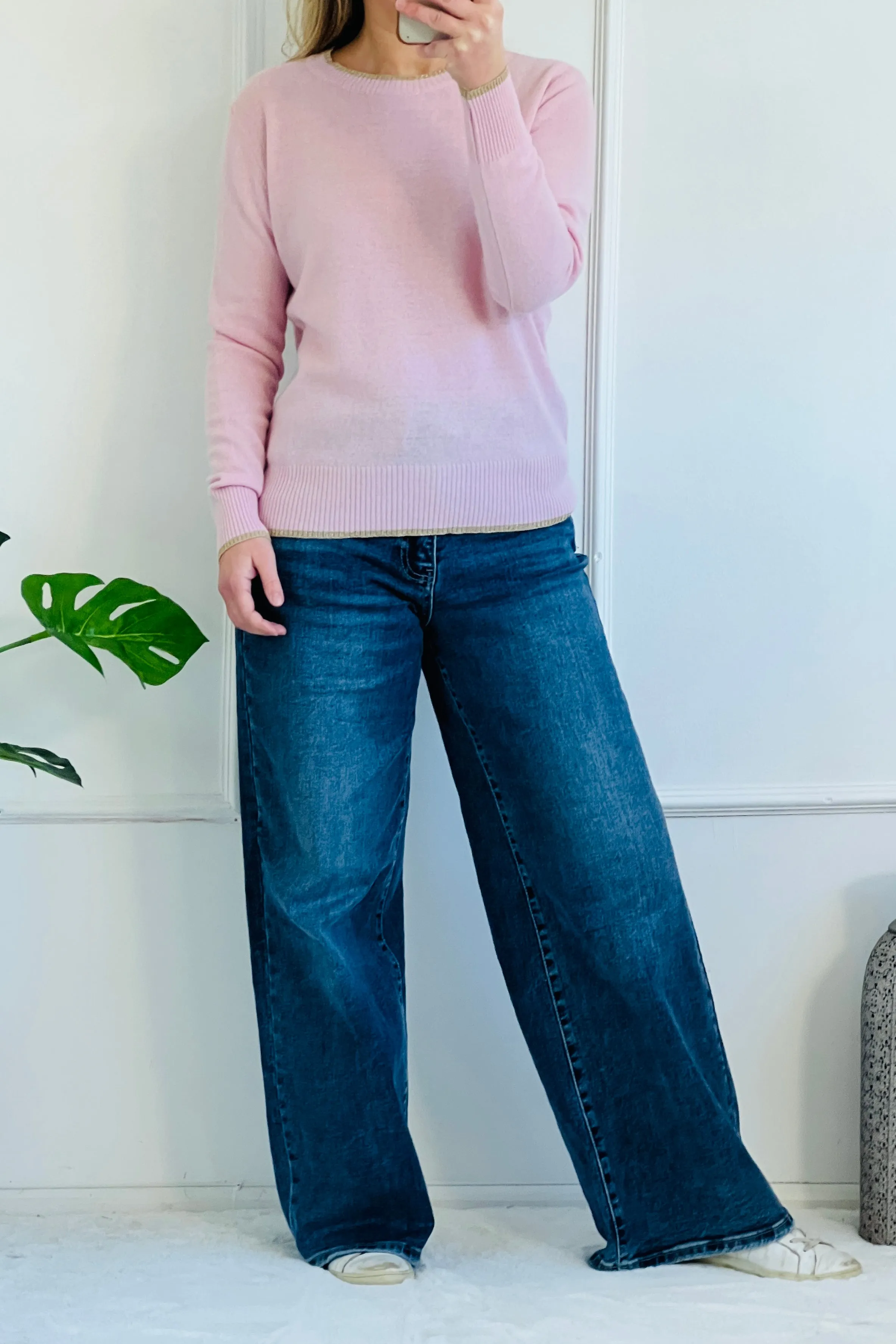 Metallic Trim Cashmere Blend Jumper | Pink x Gold