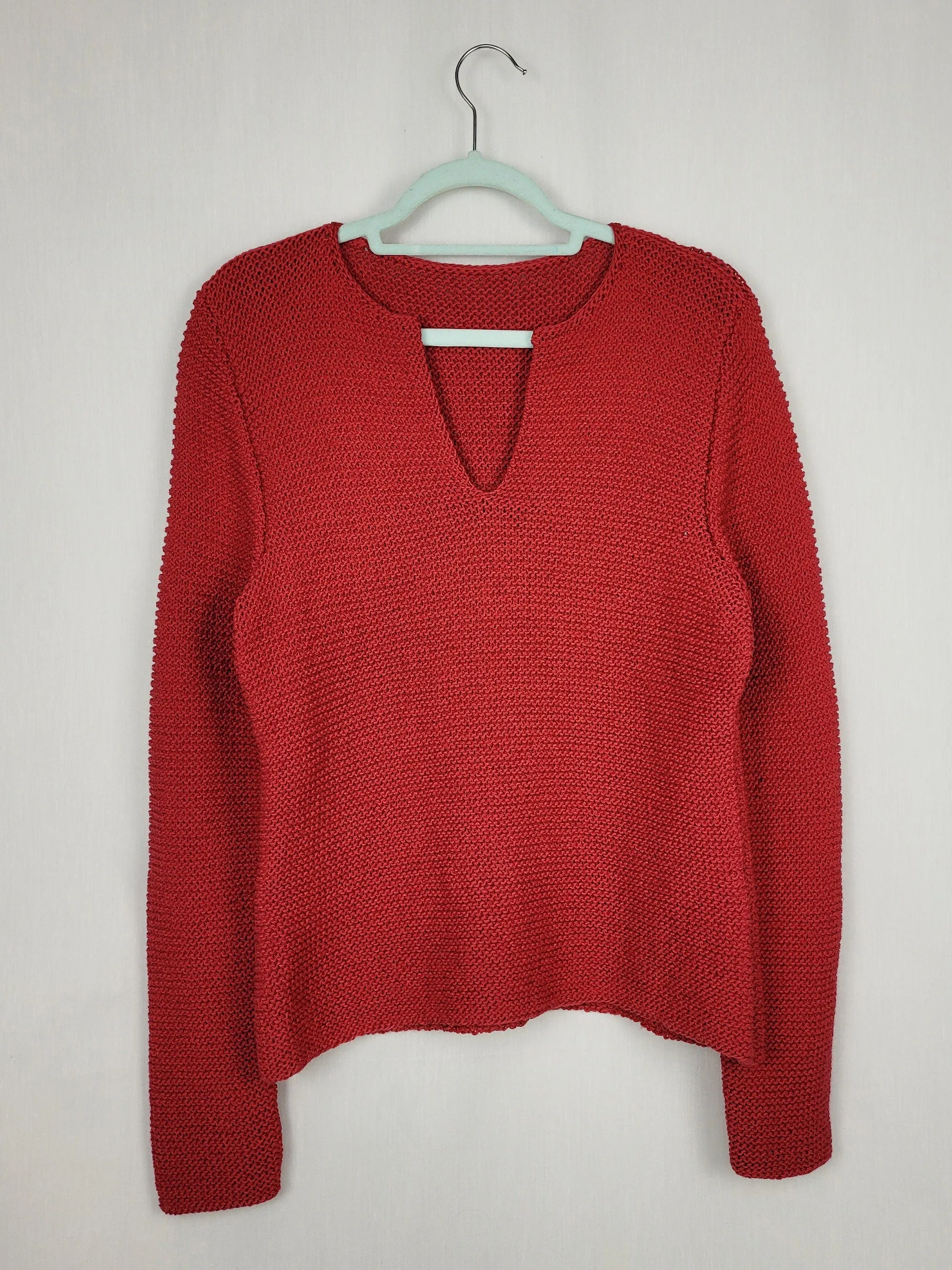 Vintage 90s handmade minimalist knit raspberry pink jumper